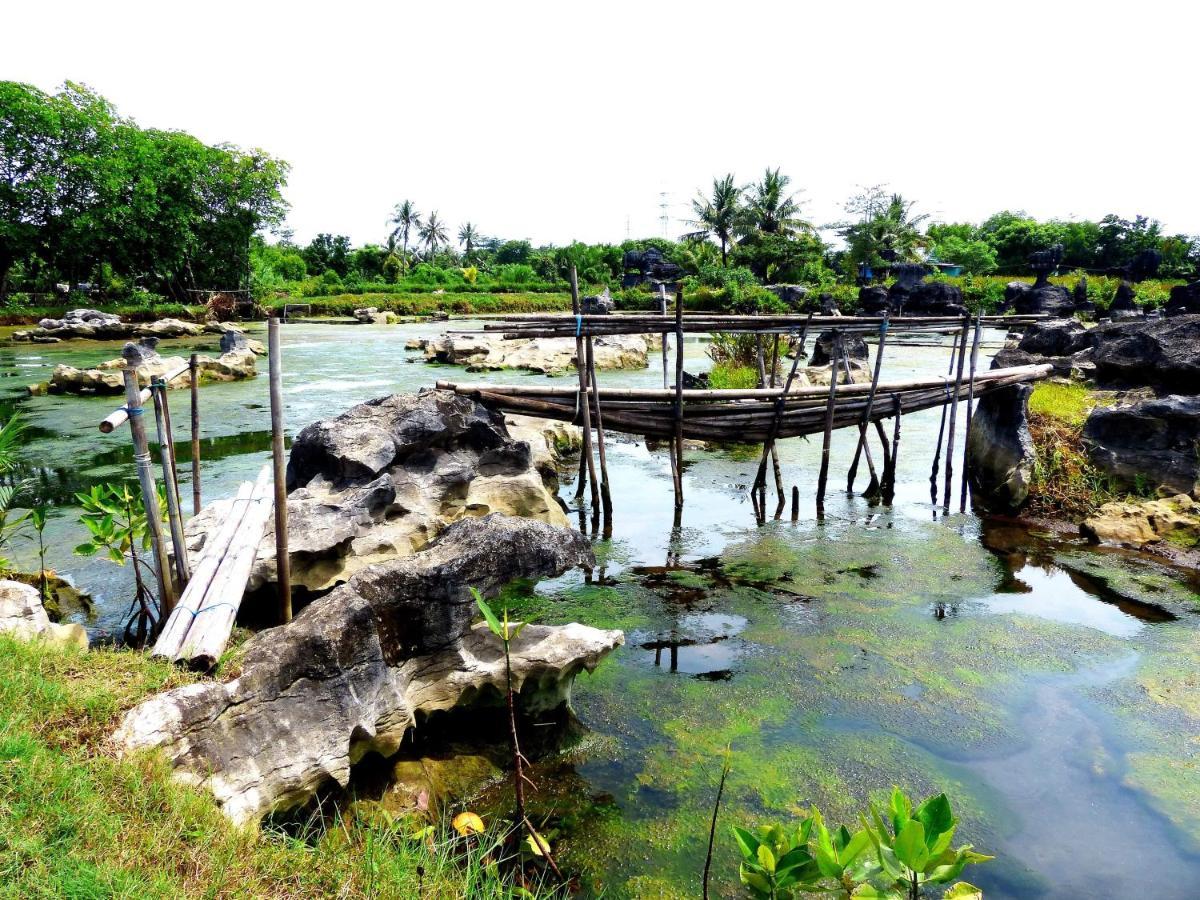 Kampoeng Karst Rammang Rammang Guest House Kasijala Exterior photo