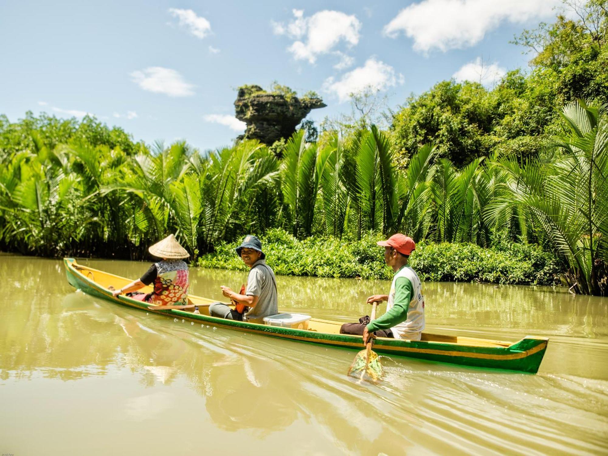 Kampoeng Karst Rammang Rammang Guest House Kasijala Exterior photo